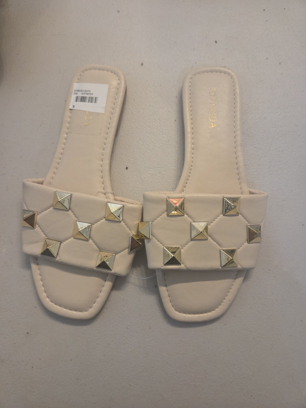 TOP Moda Cream Quilted Slide Sandals with Gold Studs Flats Sandals Size Womans 9